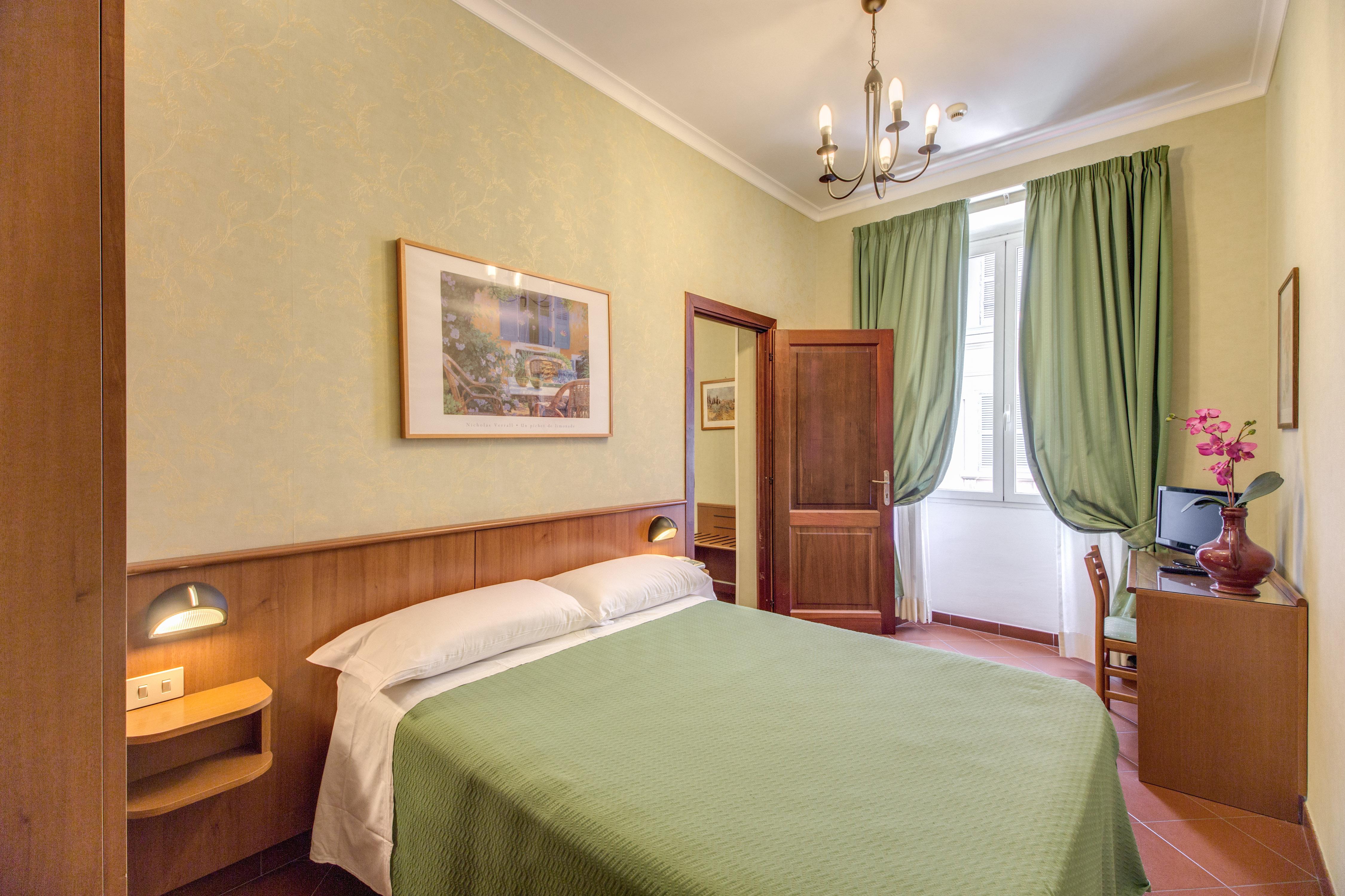 Hotel Corona روما المظهر الخارجي الصورة