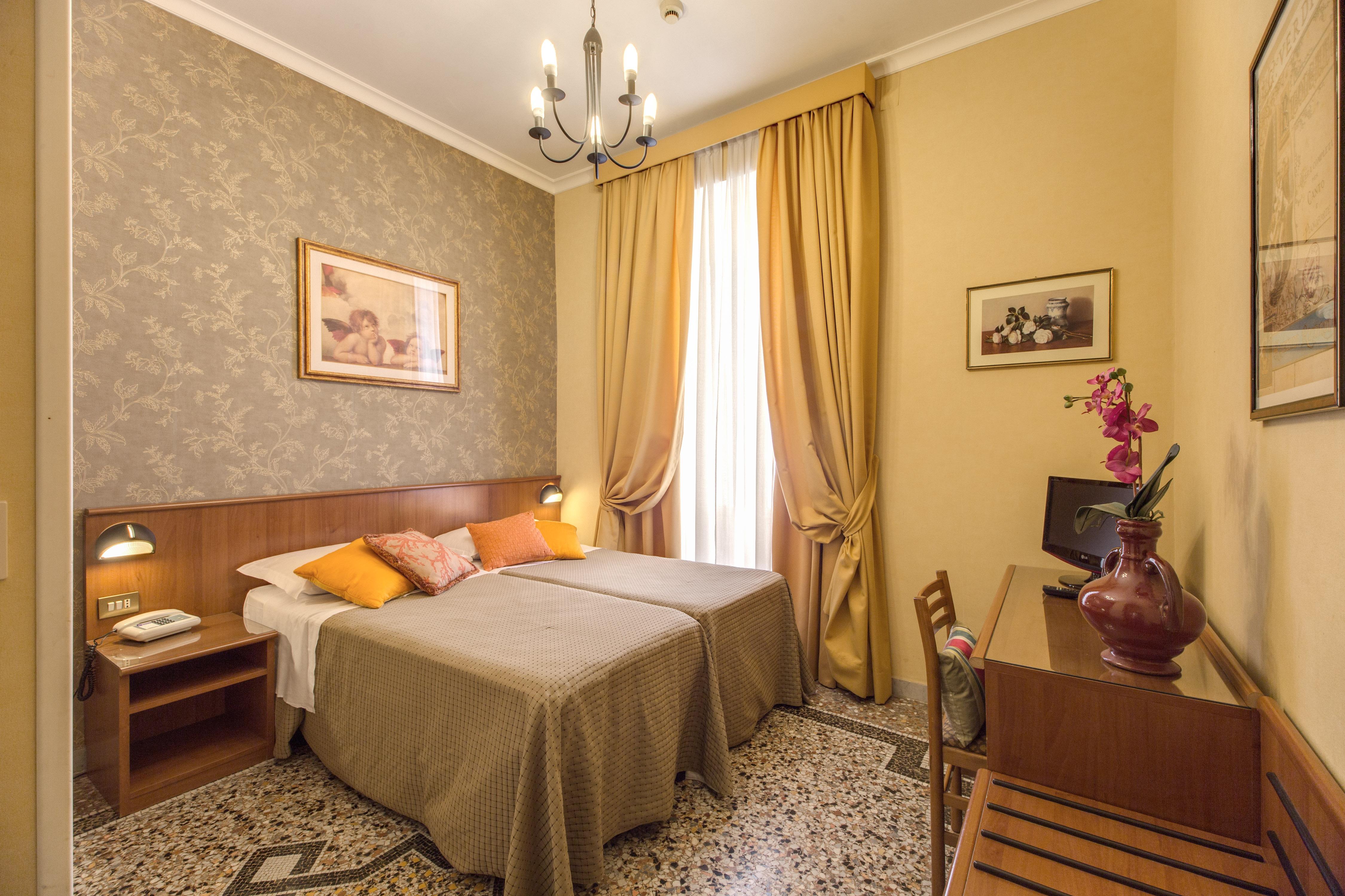 Hotel Corona روما المظهر الخارجي الصورة