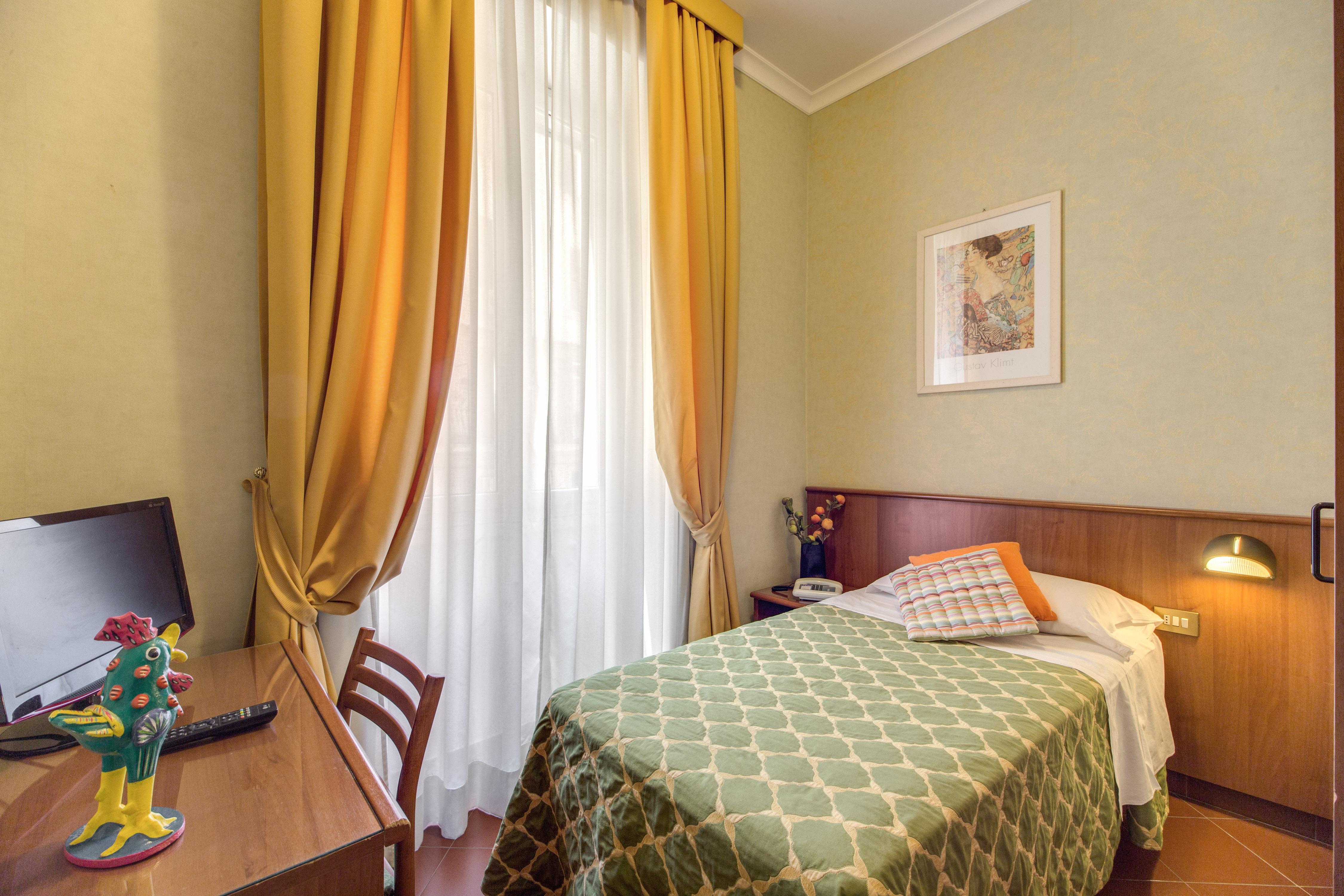 Hotel Corona روما المظهر الخارجي الصورة