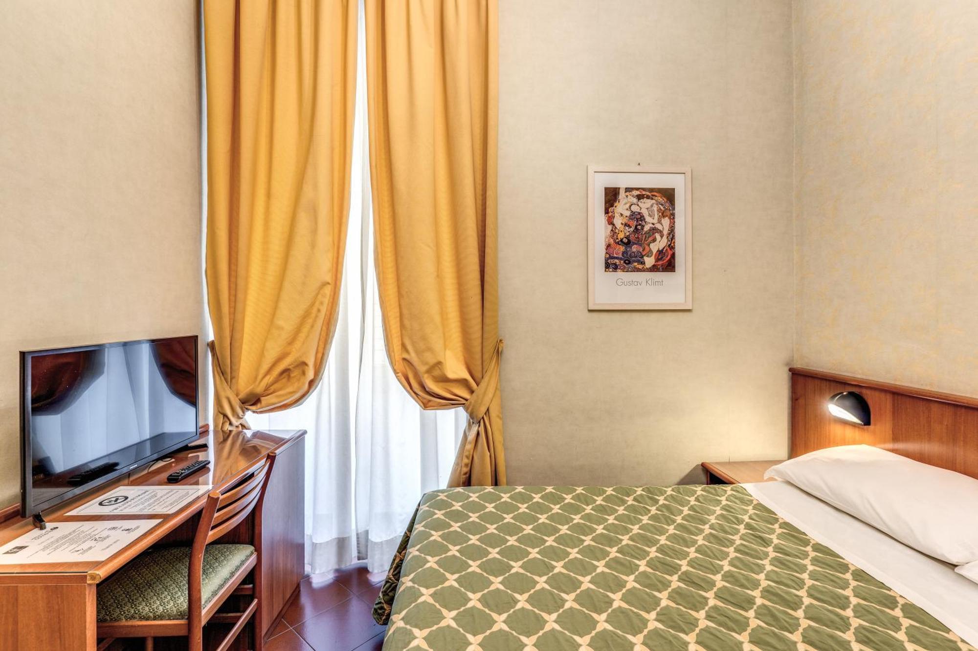 Hotel Corona روما المظهر الخارجي الصورة